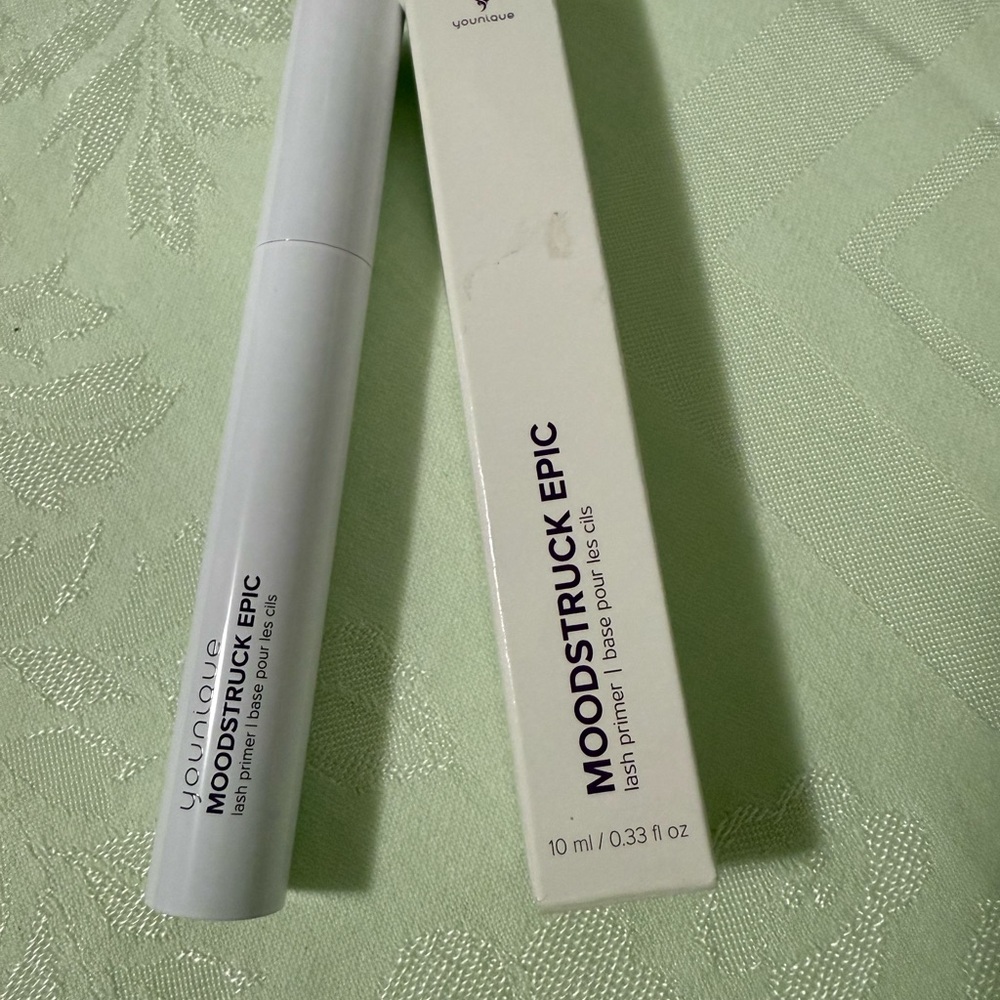 Younique Moodstruck Epic Lash Primer – White Tube